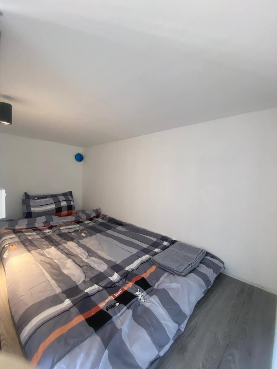 Апартаменты The Moonvine On 360 Пномпень Экстерьер фото